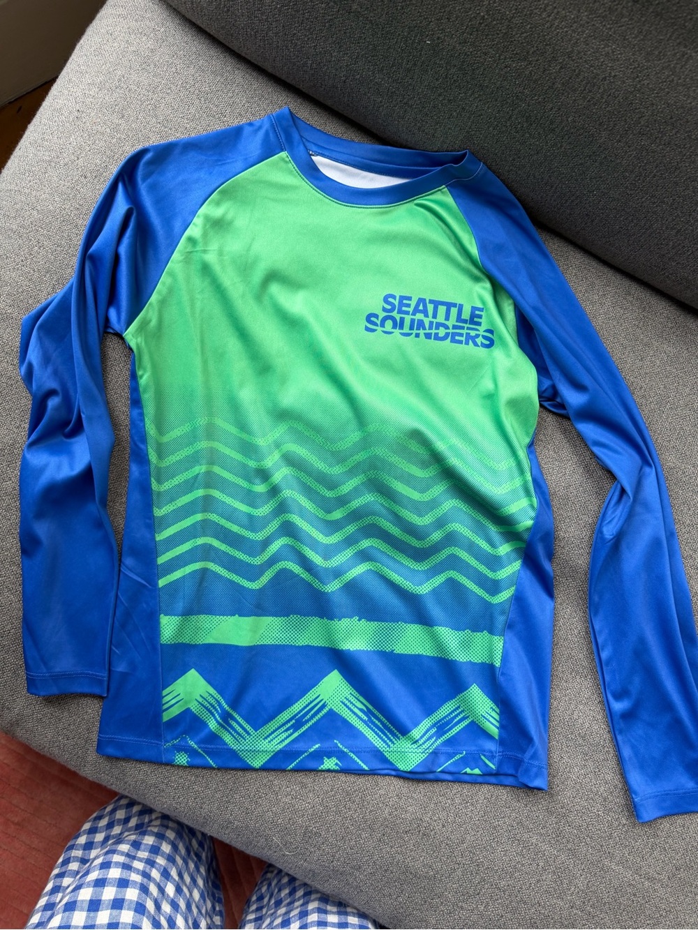Seattle sounders youth jersey, sport moisture wicking nwot medium 10-12